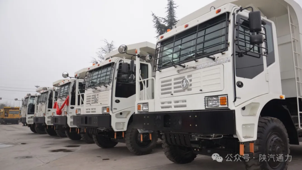 抓生产，抢订单，陕西通力出口矿卡批量交付（images 2）